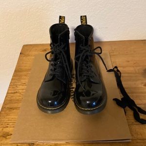 Women’s doc marten boots, gently worn